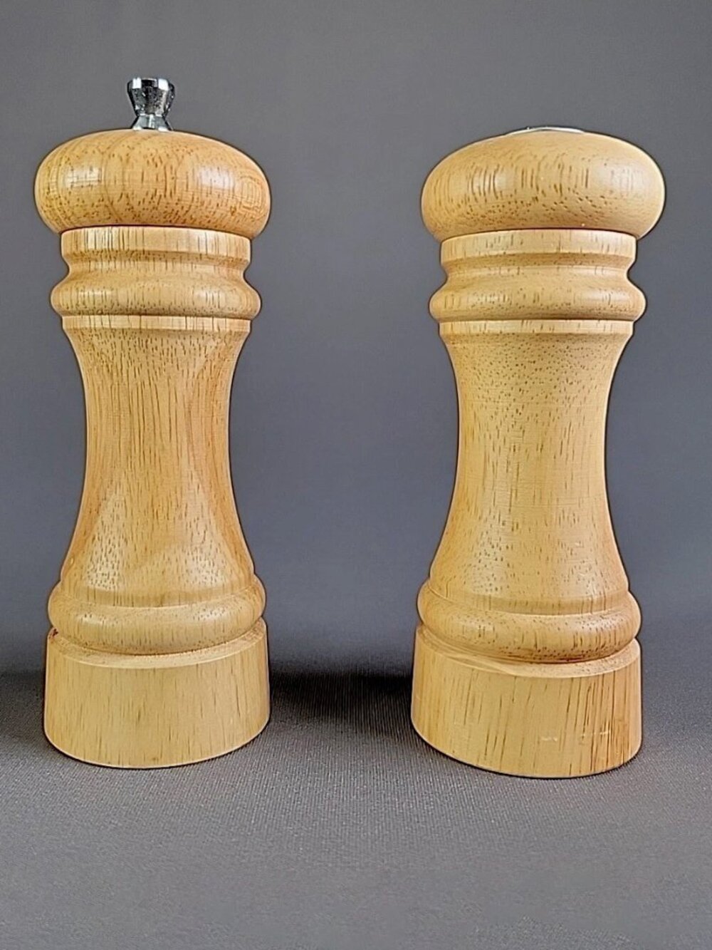 Mr. Dudley Solid Wood Pepper Grinder Mill & Salt Shaker 6” Light Oak Color VTG